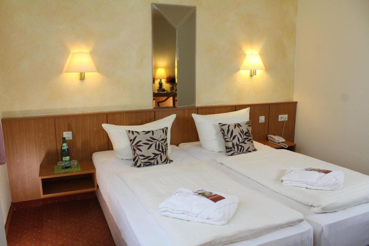 Hotel Weisser Schwan Erfurt Kültér fotó
