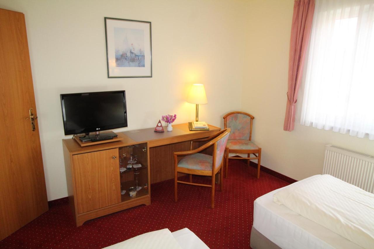 Hotel Weisser Schwan Erfurt Kültér fotó