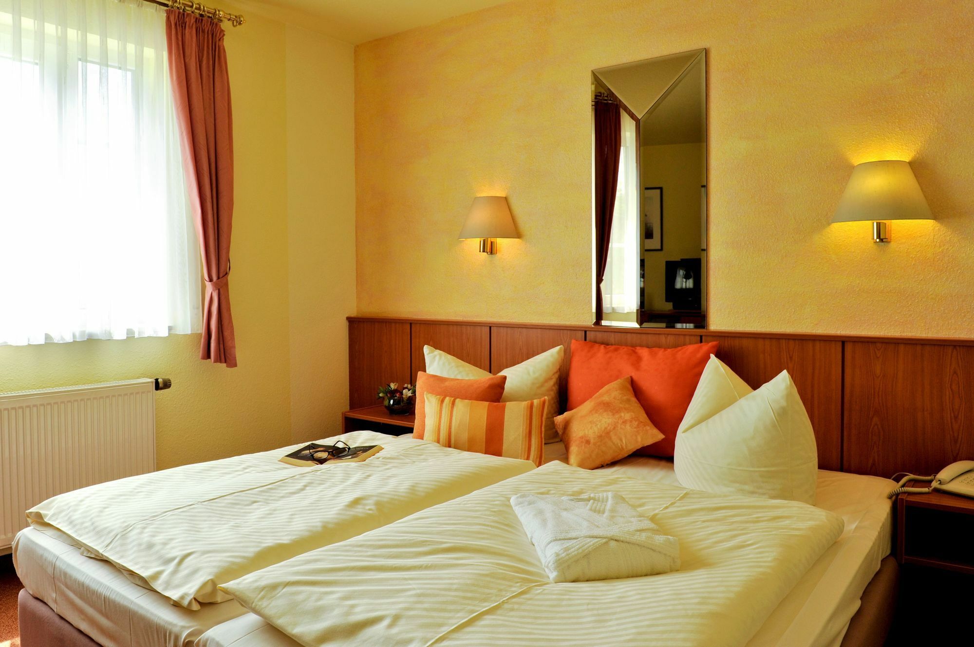 Hotel Weisser Schwan Erfurt Kültér fotó